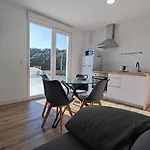 Hospedium Galitrips A Casa Da Reina * Muxia